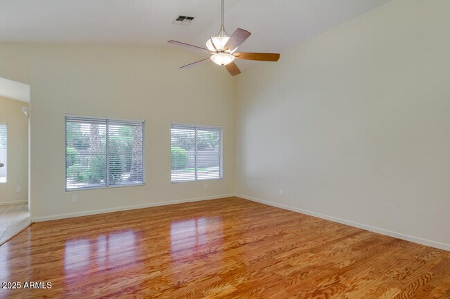 Building Photo - 15870 N 162 Ln