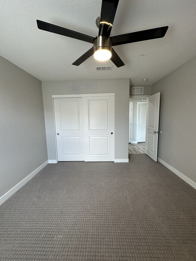 Building Photo - 7758 Meng Ct