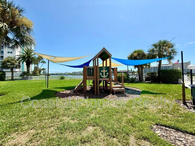 Building Photo - 14903 Imperial Point Dr N