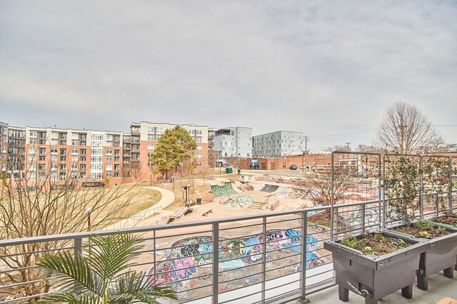 Building Photo - Condo in the Heart of Downtown Durham | Private Terrace + Amenities