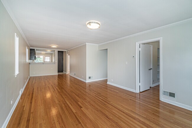 Building Photo - 4207 Main St