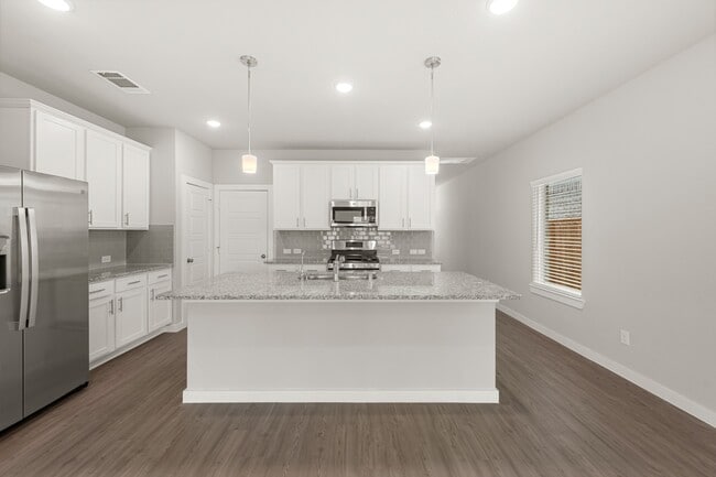 Building Photo - 21635 Coral Mist Dr