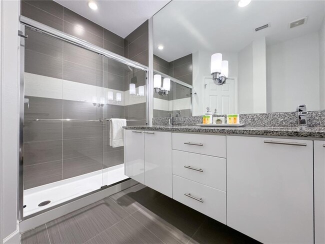 Building Photo - 17319 Serenidad Blvd