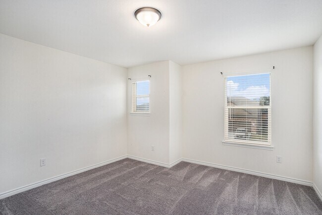 Building Photo - 15043 Tethys Wy