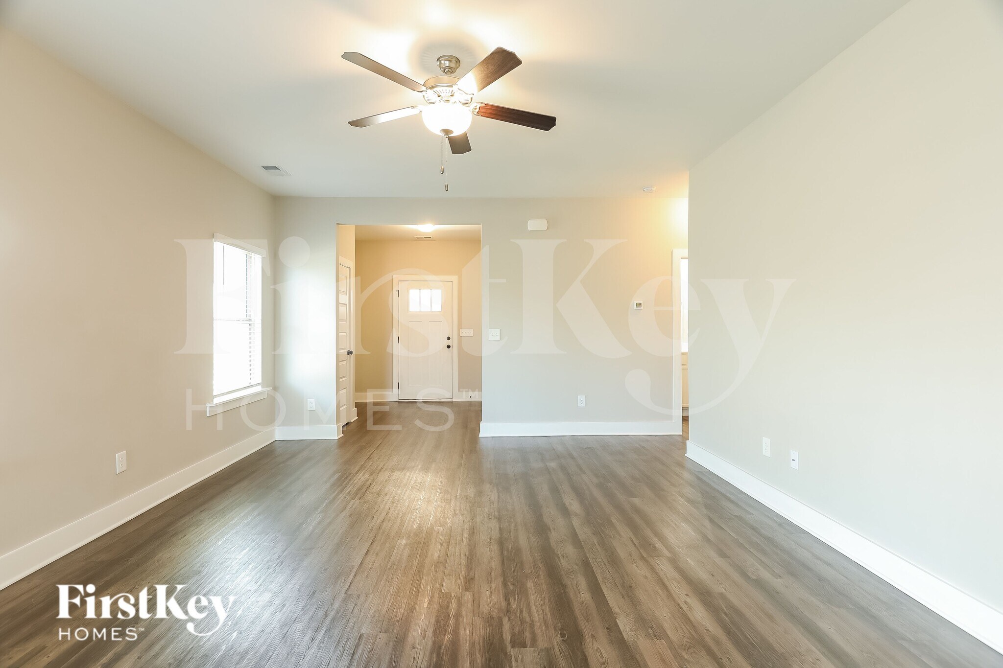Building Photo - 1397 Woodridge Pl