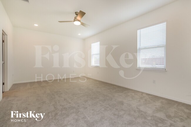 Building Photo - 113 Windsor Reserve Dr