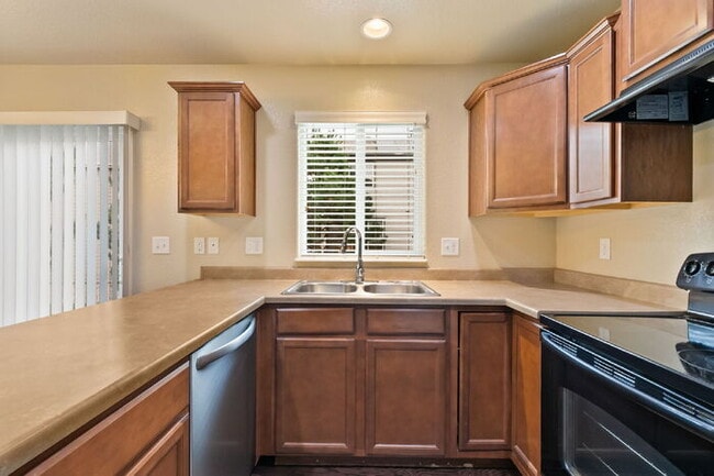 Building Photo - Spacious 3-Bedroom Home with Central A/C Near Fort Carson & Peterson