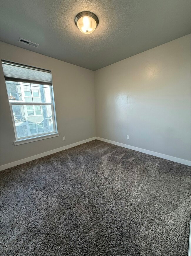 Building Photo - 1836 W Terra Vista Ln