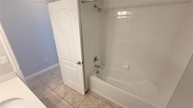 Building Photo - 10567 Heron Hideaway Lp