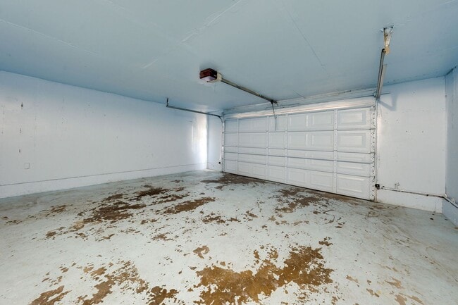 Building Photo - 7726 Laurie Way