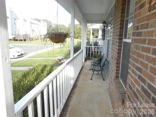 Building Photo - 8235 Circle Tree Ln