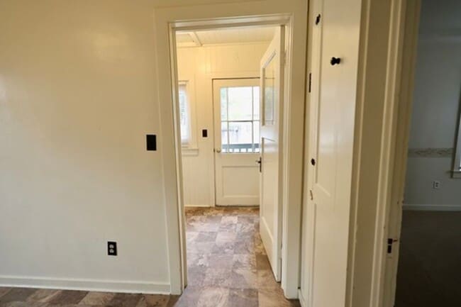 Building Photo - Available Now – Downtown Winters Bungalow