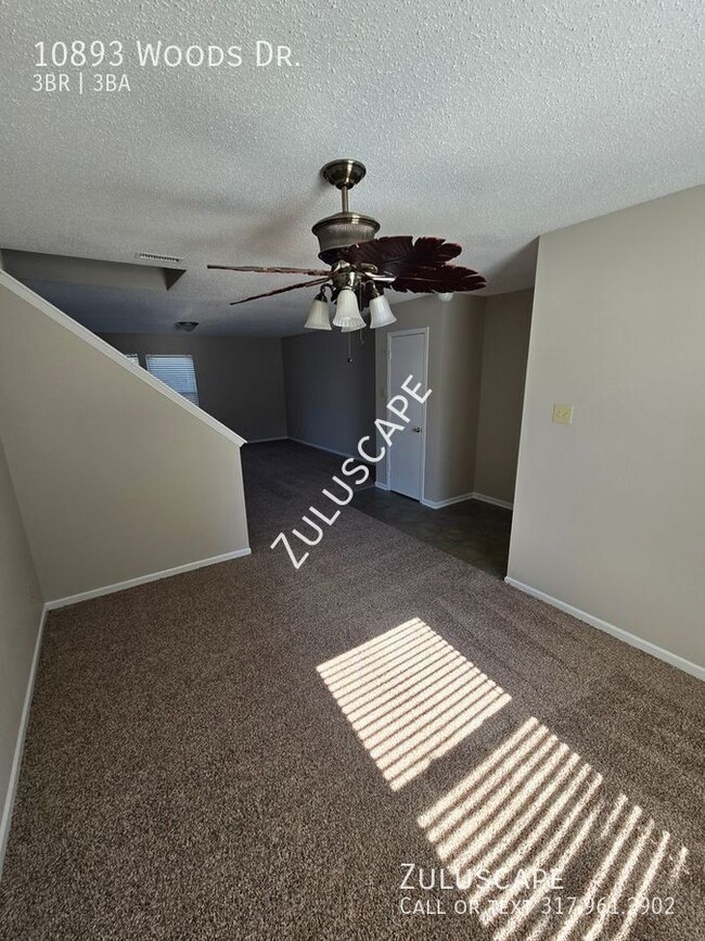 Building Photo - 1/2 off First Months Rent! Beautiful 3 BR ...