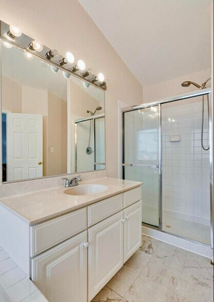 Building Photo - 2451 Sugar Mill Way