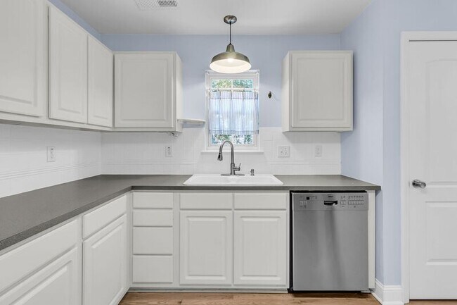 Building Photo - 1574 Ocean Neighbors Blvd