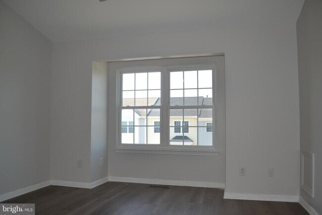 Building Photo - 7104 Collinsworth Pl