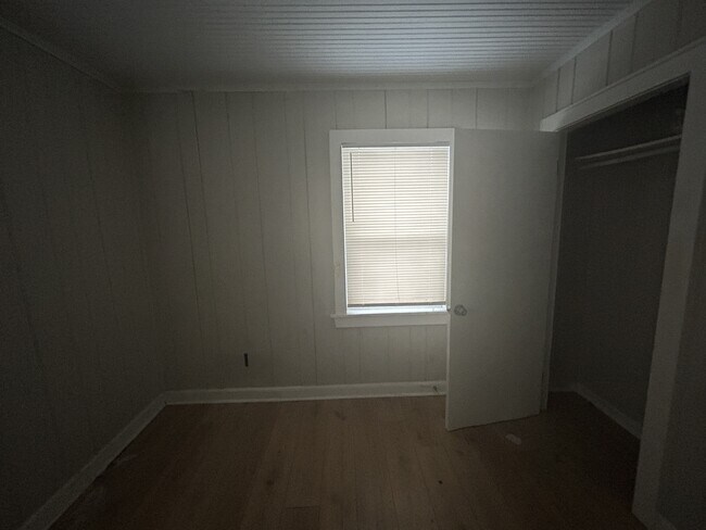 Building Photo - 3576 Fuller Rd