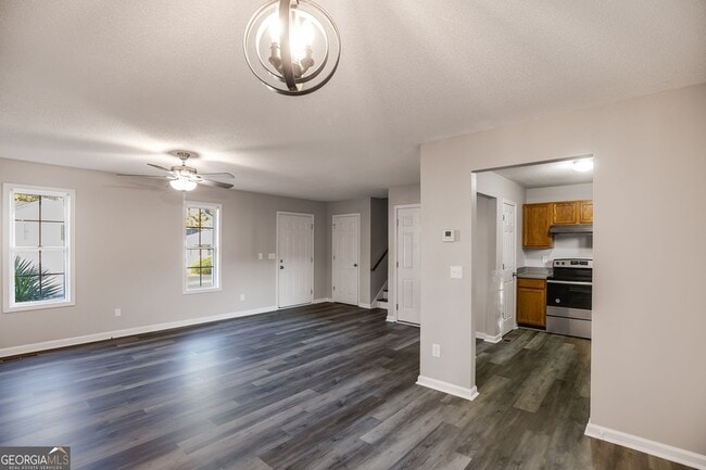 Building Photo - 380 River Trace Dr