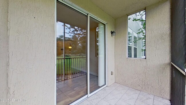 Building Photo - 440 S Villa San Marco Dr
