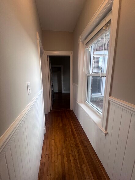 Building Photo - 507 Green St