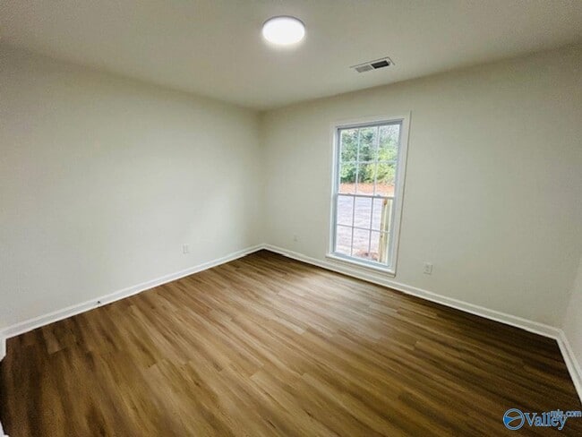 Building Photo - 4422 Bonnell Dr