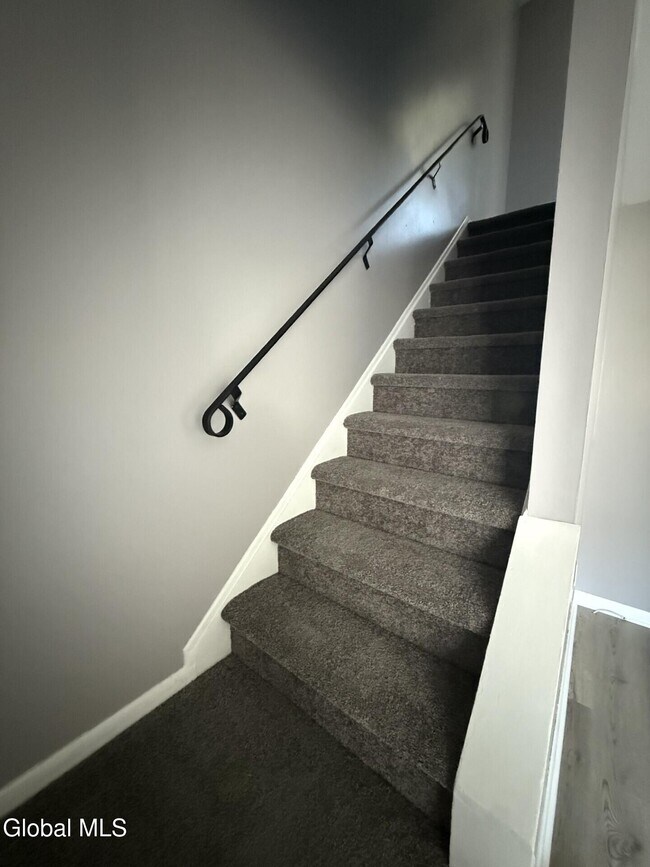 Building Photo - 22 Church St Ext