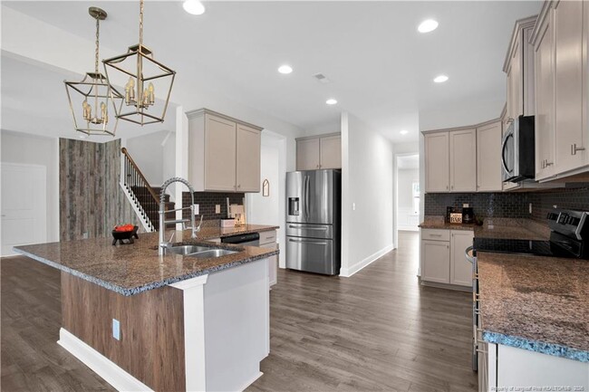 Building Photo - 66 S Hawks Rdg Ln