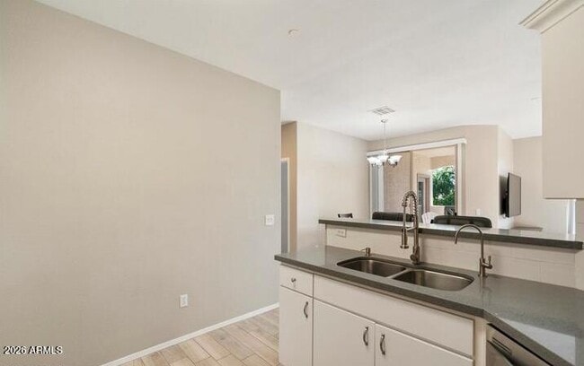 Building Photo - 9550 E Thunderbird Rd