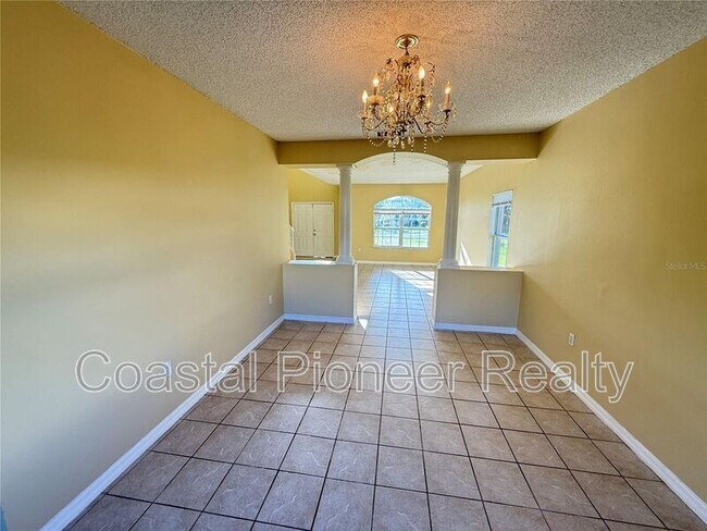 Building Photo - 4554 Ficus Tree Rd