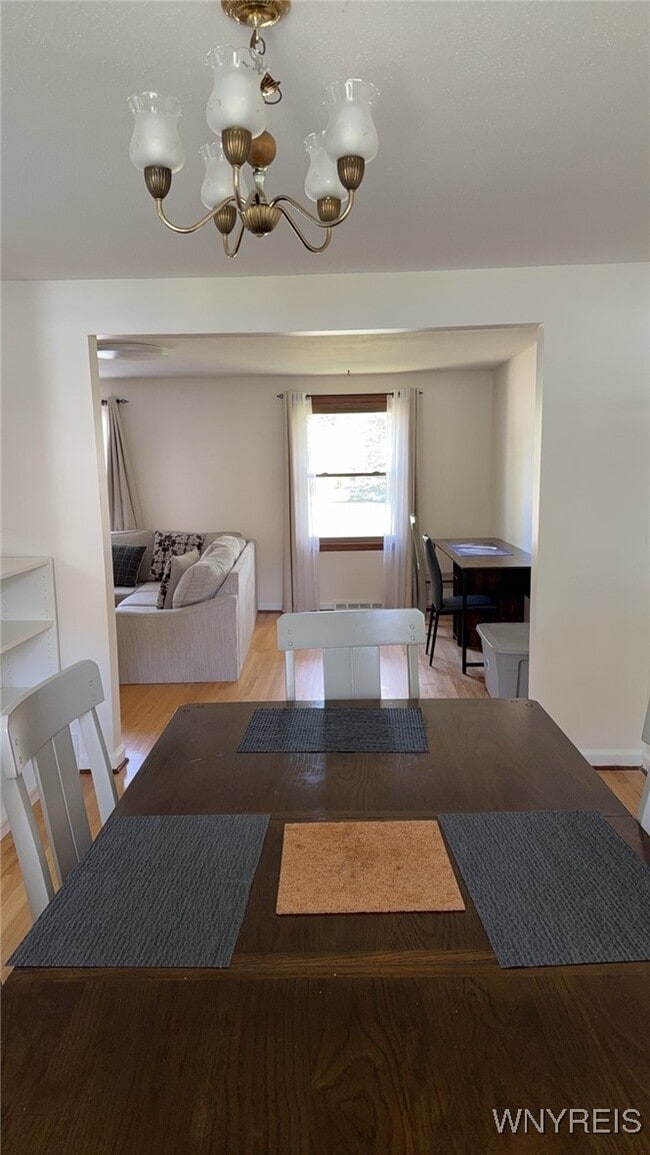 Building Photo - 59 Laurie Lea