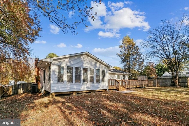 Building Photo - 1506 Widows Mite Rd