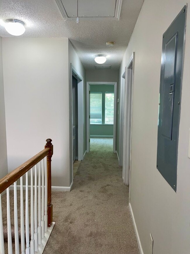 Building Photo - Now Available!  Updated  3/2.5 Townhome In...