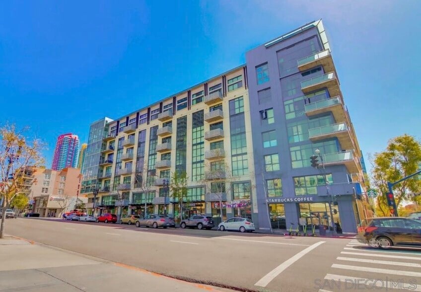 Street View - 527 10th Ave