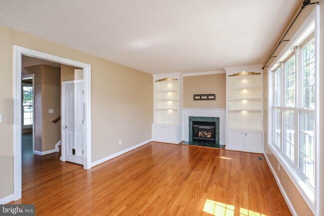 Building Photo - 109 Kabardin Ct