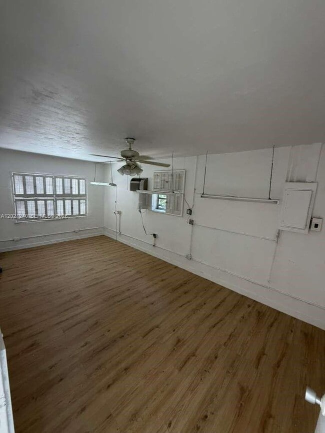 Building Photo - 5127 Alton Rd