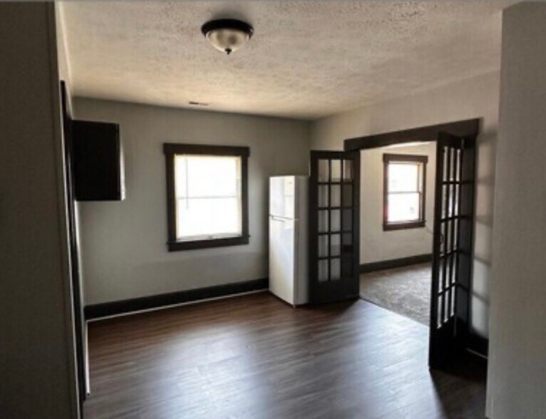 Building Photo - 507 Harmony Ave