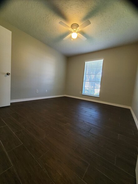 Building Photo - 7801 Barryknoll Ln
