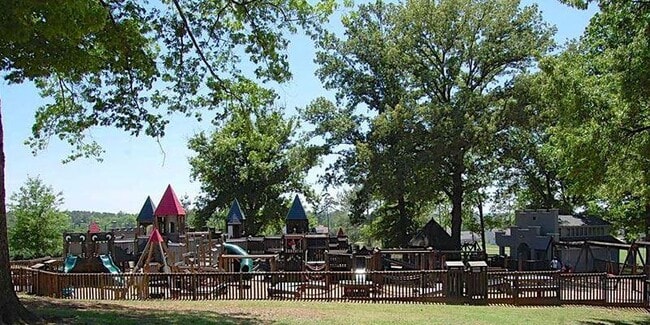 Building Photo - 12917 Tallulah Dr