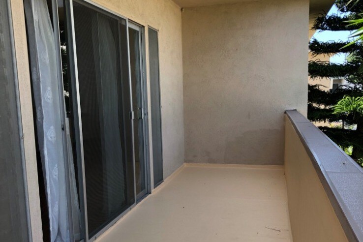 Building Photo - 943 19th St