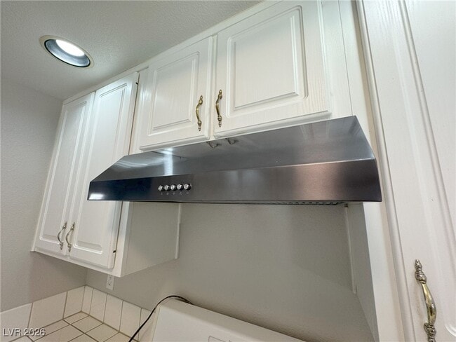 Building Photo - 8605 Copper Mine Ave