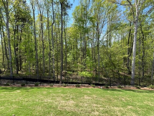 Building Photo - 658 Mirkwood Ave