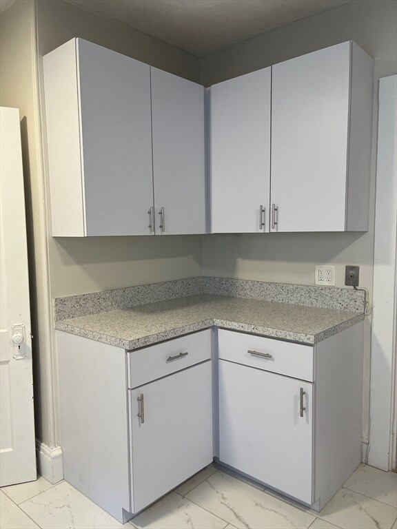 Building Photo - 145 Winsor Ave