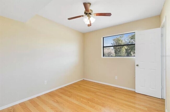 Building Photo - 600 S Oxalis Ave