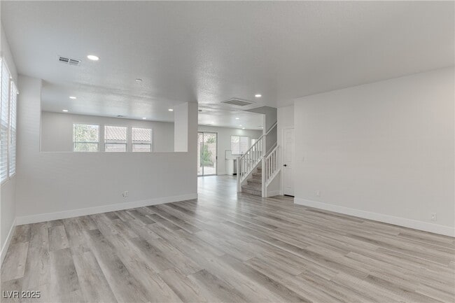 Building Photo - 11057 Village Ridge Ln