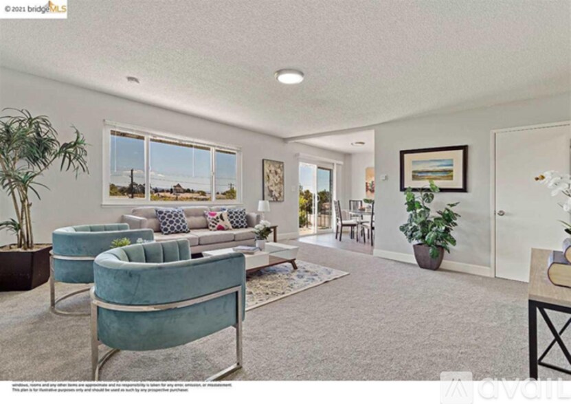 Living Room - 2711 McGee Ave