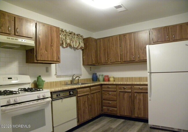 Building Photo - 10 Whitecap Way