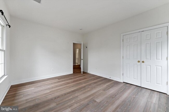 Building Photo - 116 Desales Dr