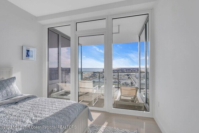 Building Photo - 1101 Ocean Ave N