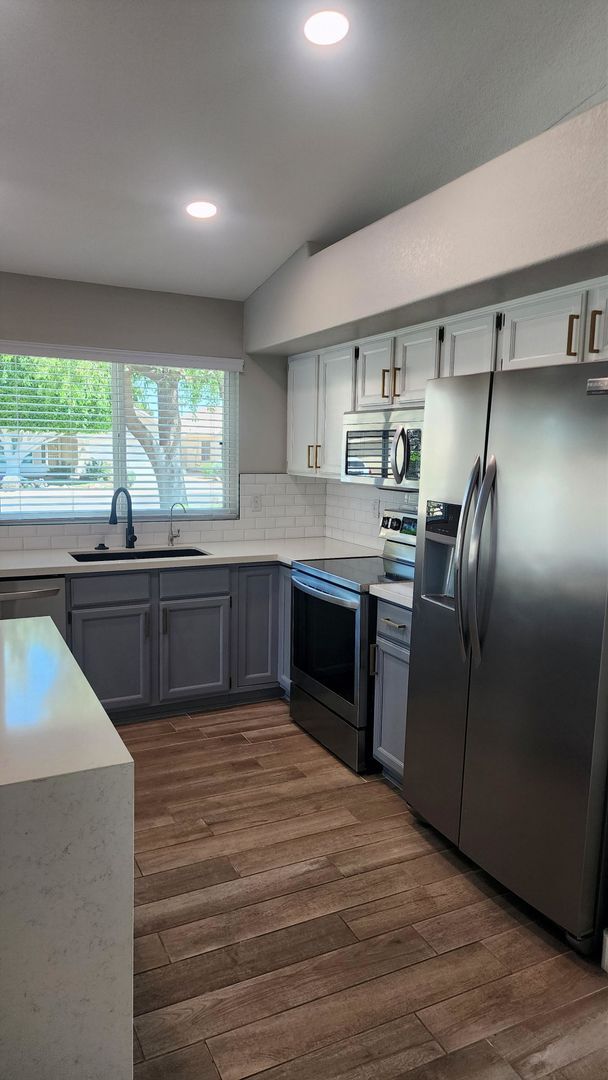 Building Photo - Waterfront living in Chandler!