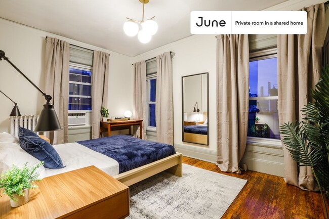 Building Photo - 400 W 20th St